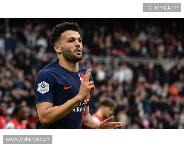 贡萨洛拉莫斯谈进攻策略：等待边路球员插上为中路提供支持